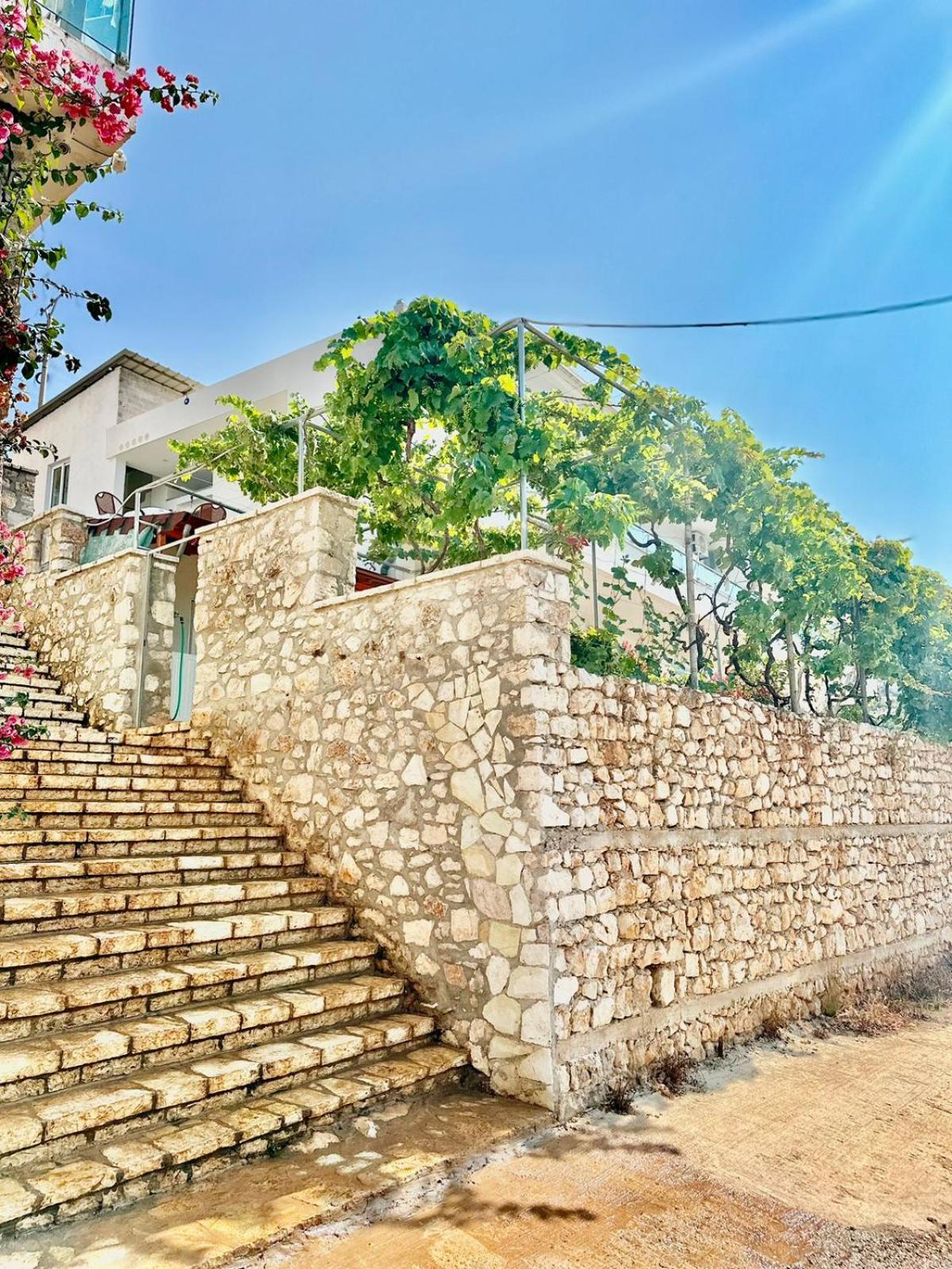 Apartaments Rraku Sarande Exterior photo