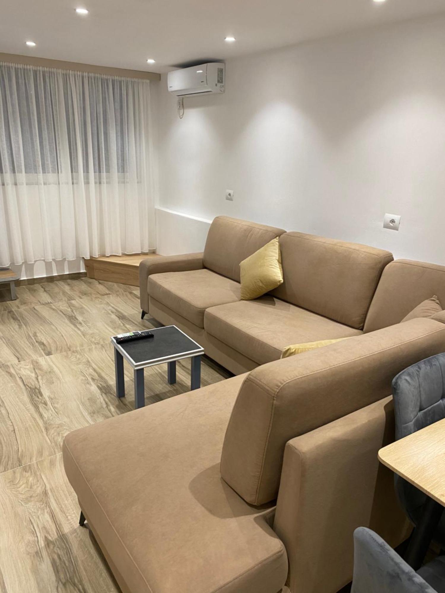 Apartaments Rraku Sarande Exterior photo